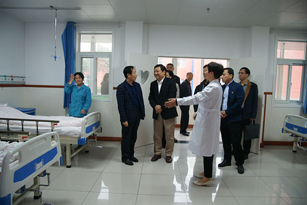 省民政厅长-鲍常勇