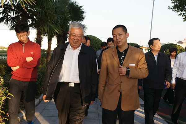 民政部部长李立国