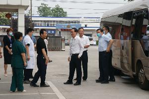 领导考察洛阳养老院